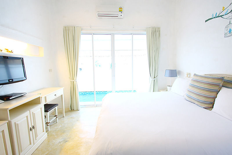 Costa Village Pool Villa Praia de Jomtien Exterior foto